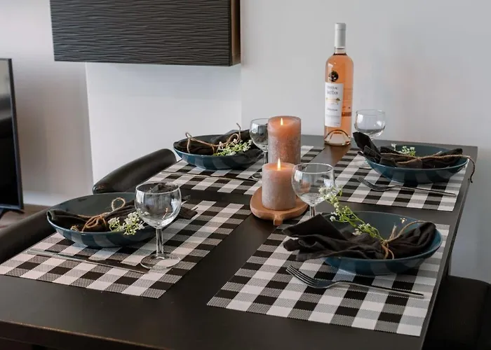 Huswell - Brand New With A View Apartament