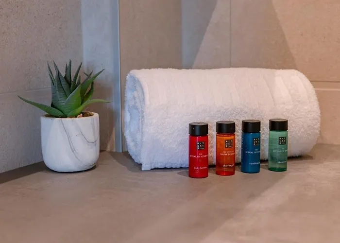 Huswell - Brand New With A View *